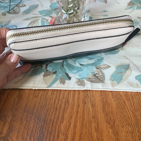 Kate Spade Leather Wallet - Picture 3 of 7